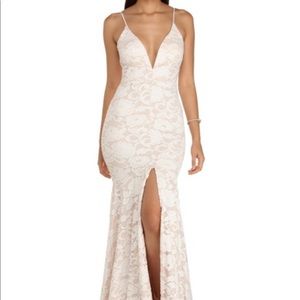 Windsor White mermaid dress